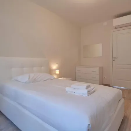 Nazario Sauro 20 * Trieste