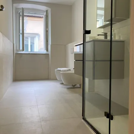 Nazario Sauro 20 * Triest