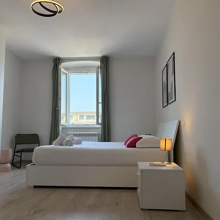 Nazario Sauro 20 Apartment