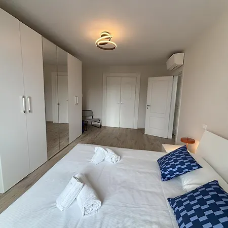 Apartment Nazario Sauro 20 Trieste