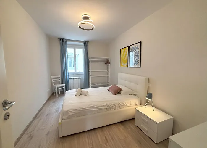 Nazario Sauro 20 Триест